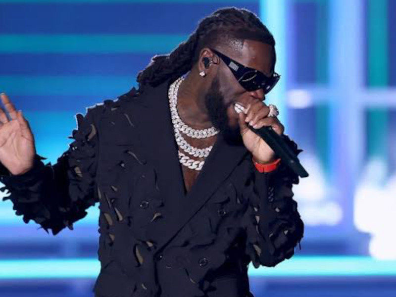 African Giant conquers America! - Scrolla.Africa