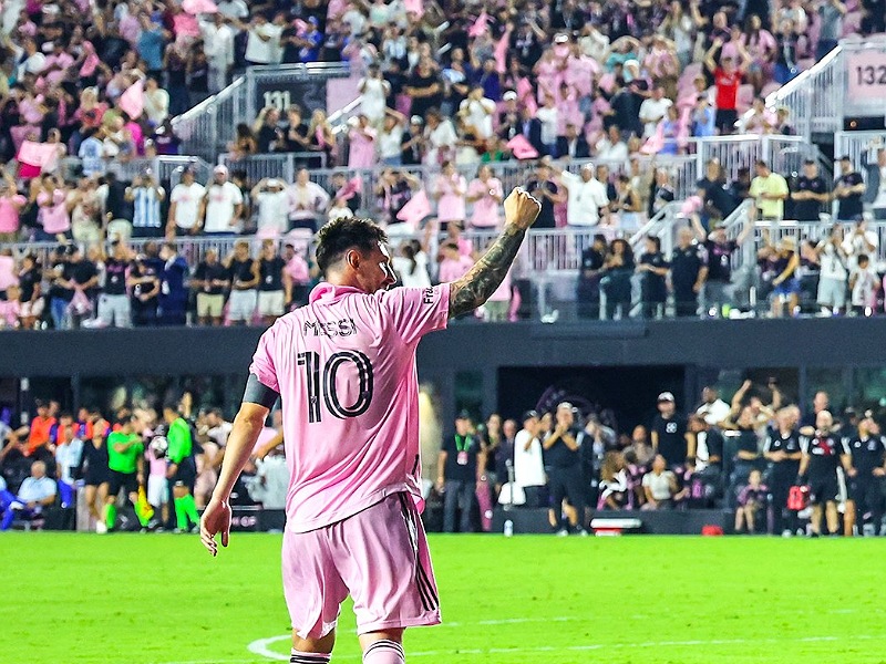 magical-messi-scrolla-africa
