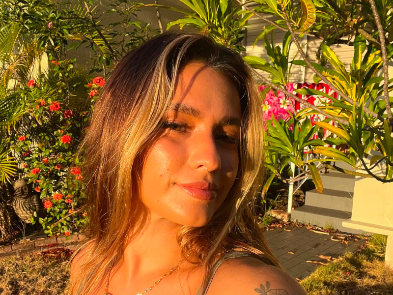 How to help Hawaii: Sell Nudes | Scrolla.Africa