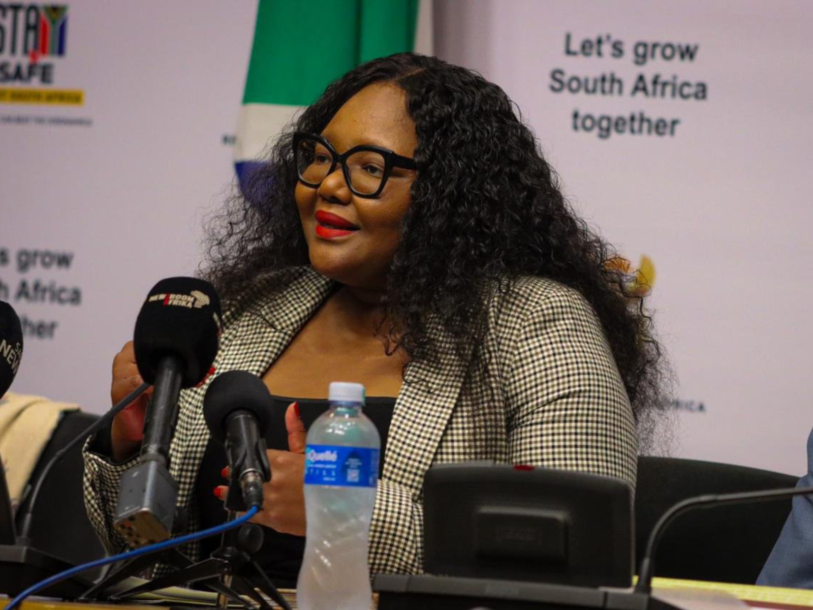 Hawks hunt scammers selling fake matric results - Scrolla.Africa