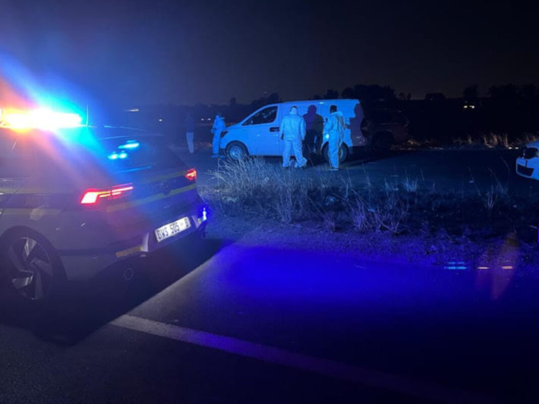 Four house robbers gunned down in highway shootout with police ...