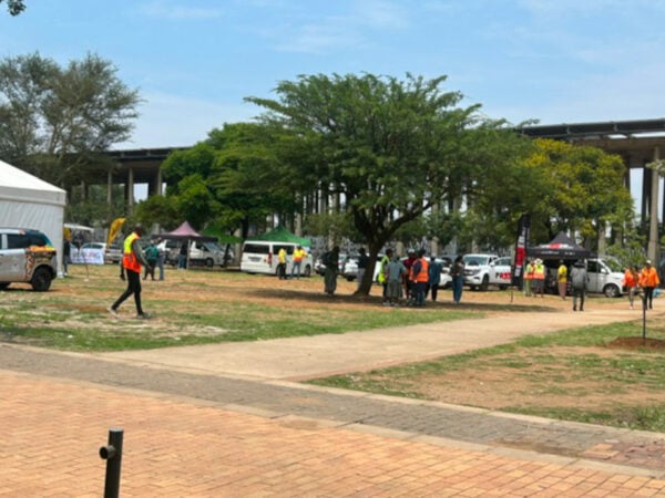 “Ramaphosa Participates in Kliptown Cleanup, But Residents Demand Better Roads Over Green Spaces”